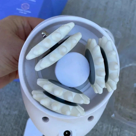 Avon Naked Proof Anti Cellulite Massager Skin care Beauty Beach - Picture 3 of 4